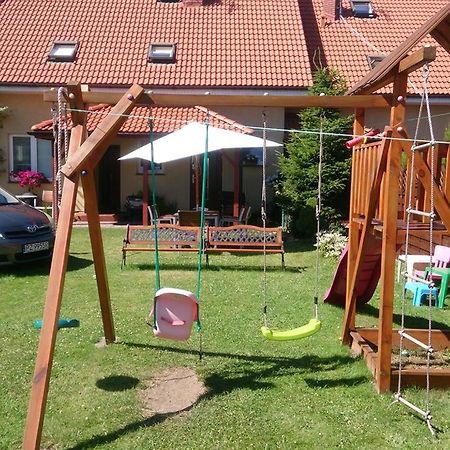 Dom Goscinny Kavera Dziwnówek Esterno foto
